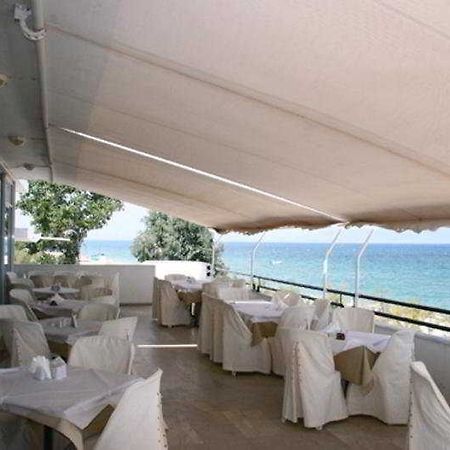 Ionian Beach Hotel Kalamaki  ภายนอก รูปภาพ