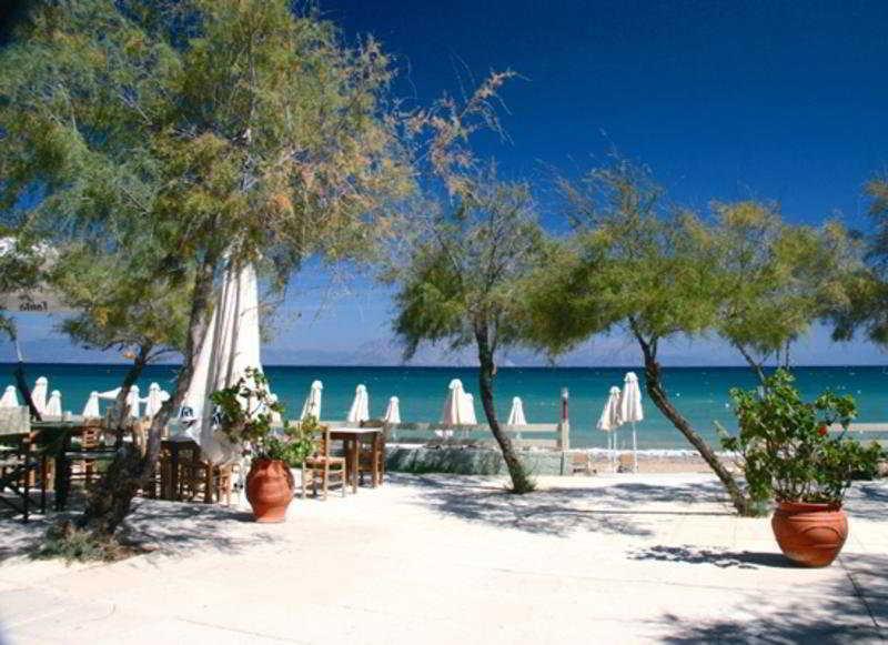 Ionian Beach Hotel Kalamaki  ภายนอก รูปภาพ